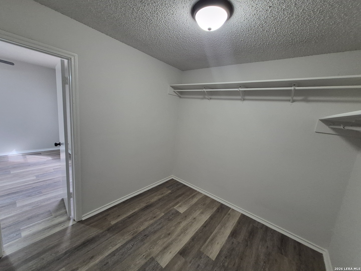8043 Chestnut Manor Dr., Converse, TX 78109