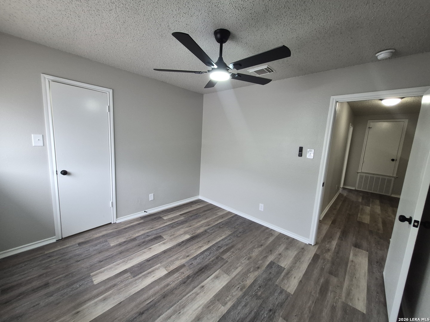 8043 Chestnut Manor Dr., Converse, TX 78109
