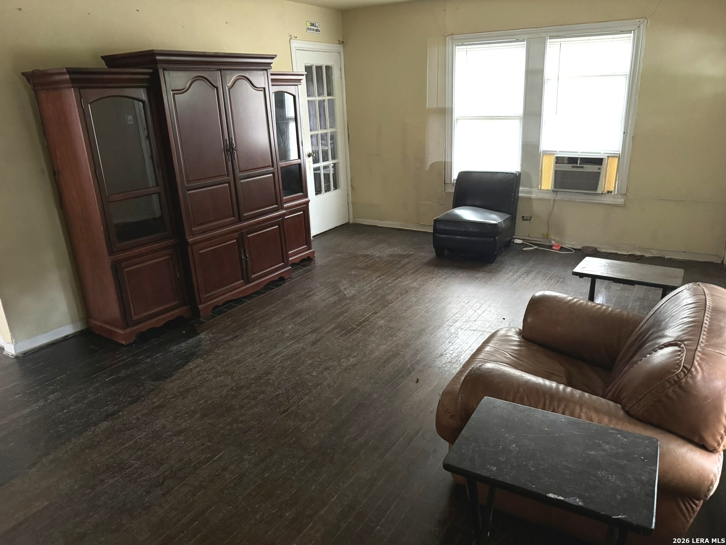 261 Natalen Ave, San Antonio, TX 78209