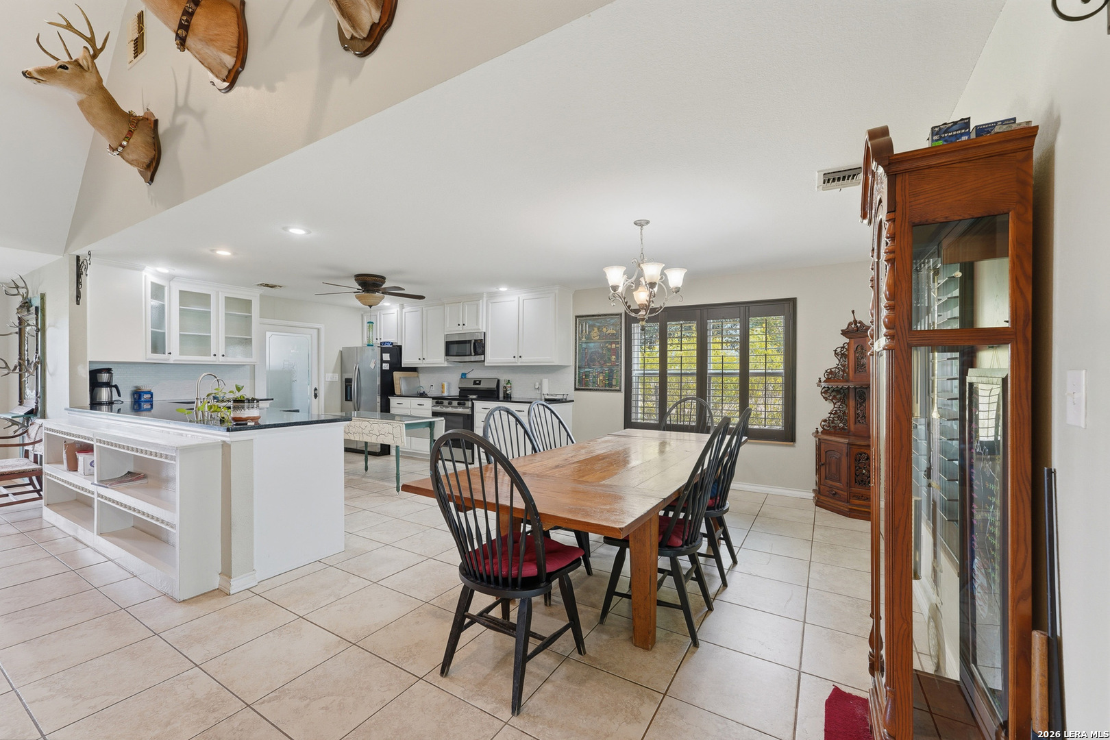 Eat-In Kitchen