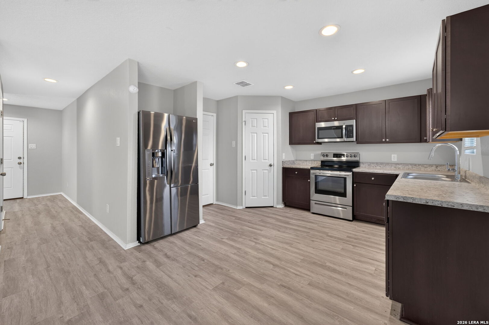 7526 CRESTWAY RDG, San Antonio, TX 78244