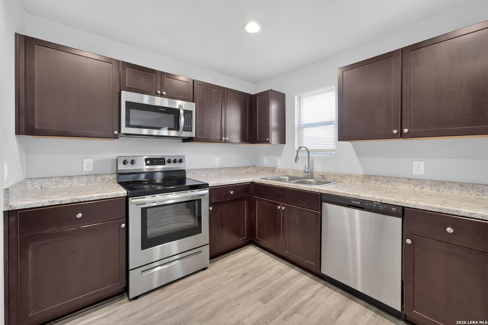 7526 CRESTWAY RDG, San Antonio, TX 78244