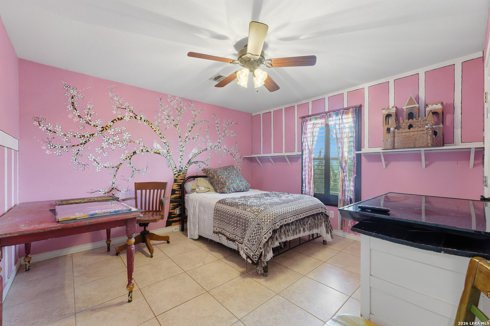 2nd Bedroom