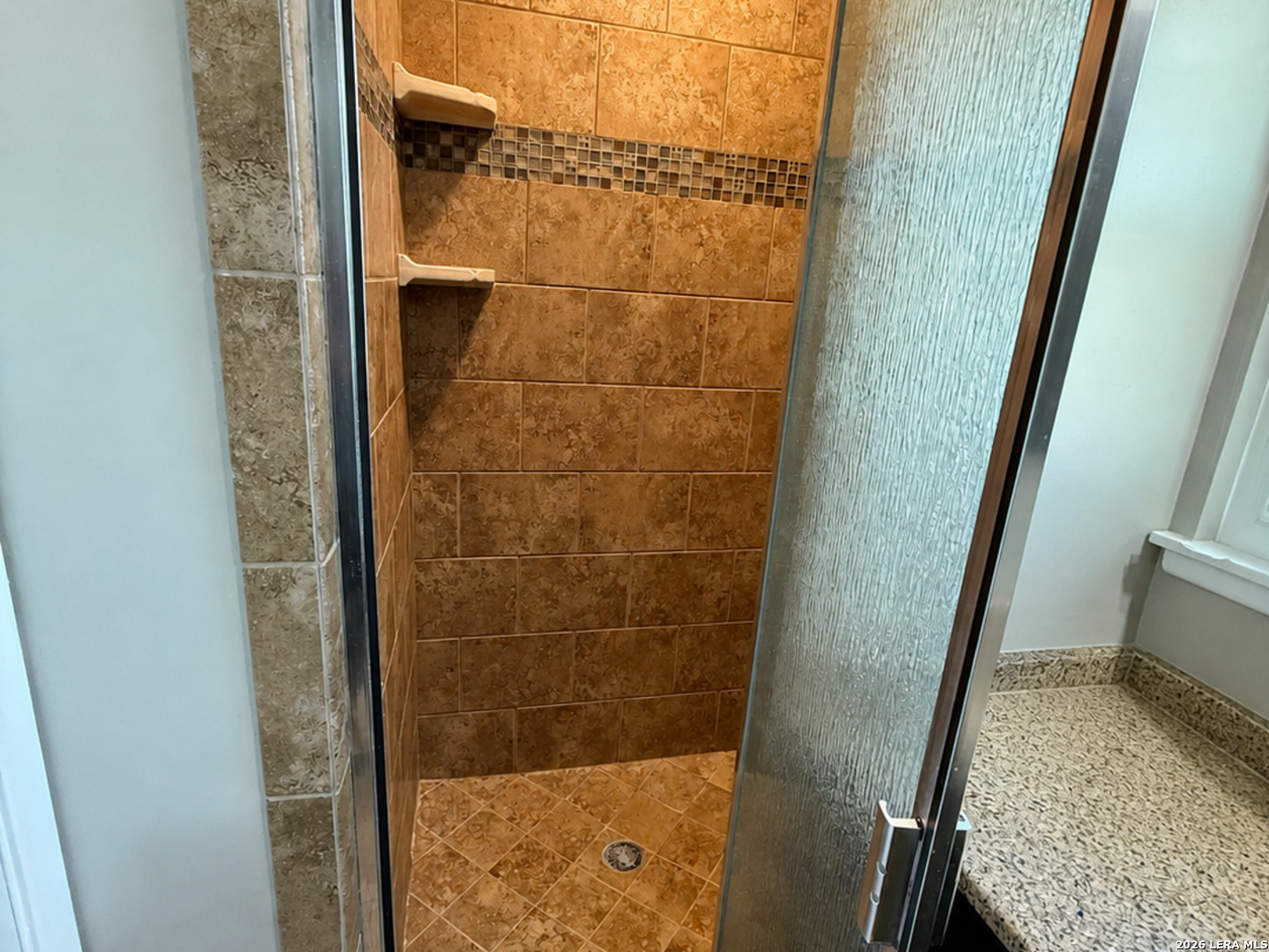915 HORSESHOE TRL, Universal City, TX 78148
