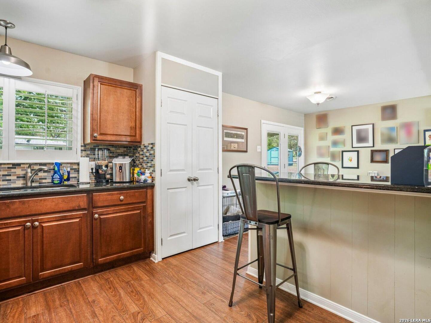 915 HORSESHOE TRL, Universal City, TX 78148