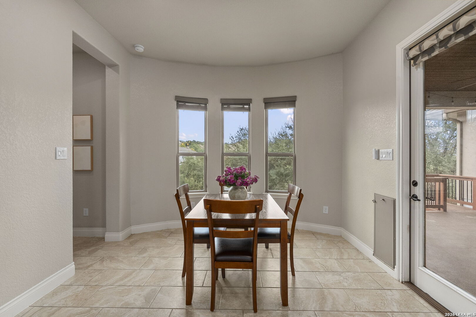 Eat-In Kitchen