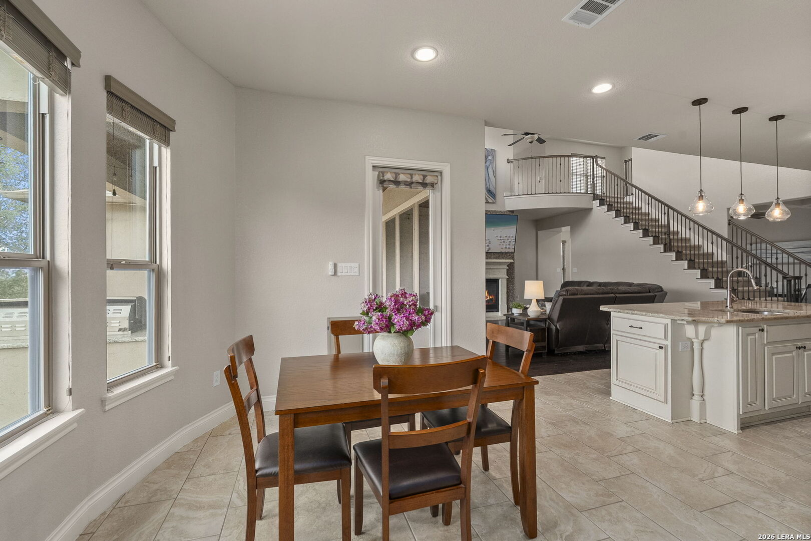 Eat-In Kitchen
