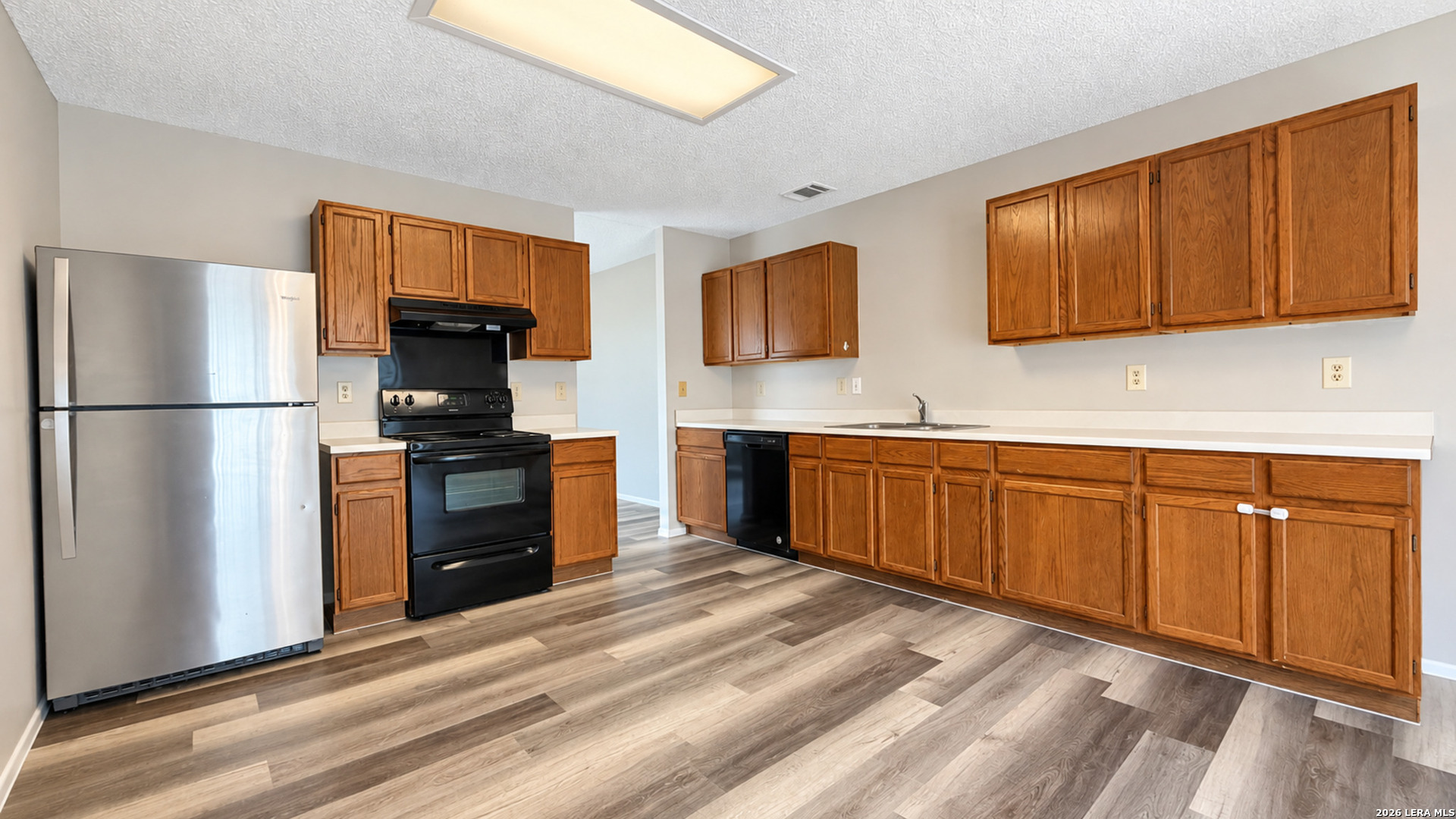 8131 Brisbane, Converse, TX 78109