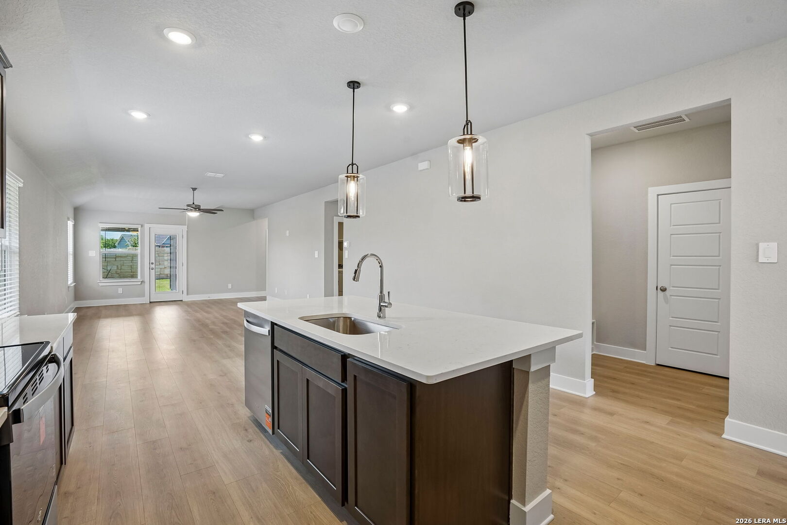 5433 Wrangler Way, Marion, TX 78124