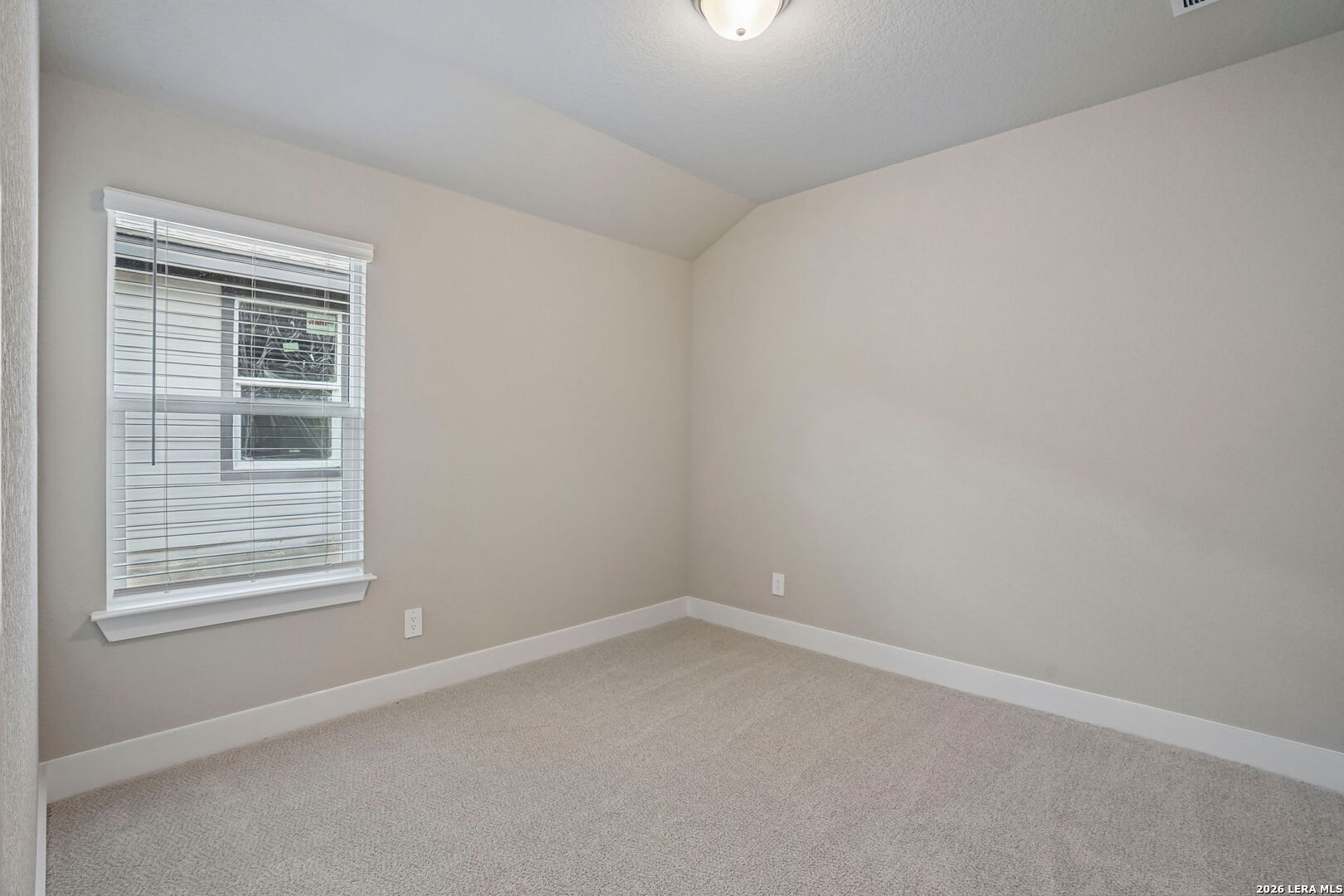 5433 Wrangler Way, Marion, TX 78124