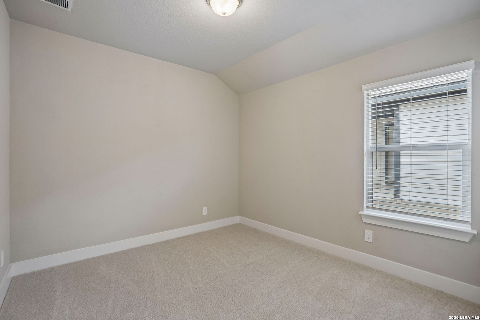 5433 Wrangler Way, Marion, TX 78124
