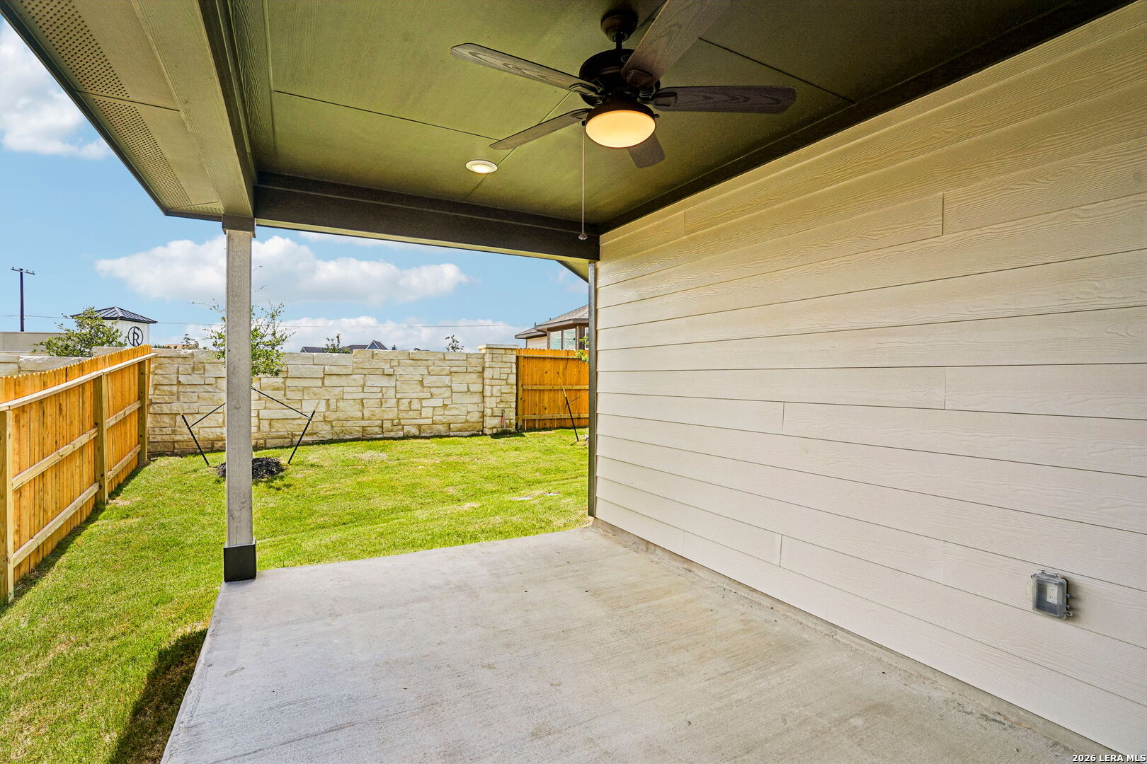 5433 Wrangler Way, Marion, TX 78124