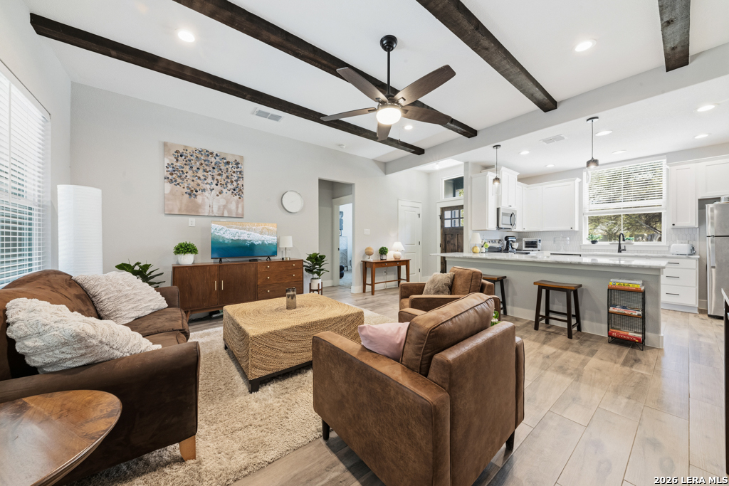 4 HAPPY HOLLOW CT, Wimberley, TX 78676