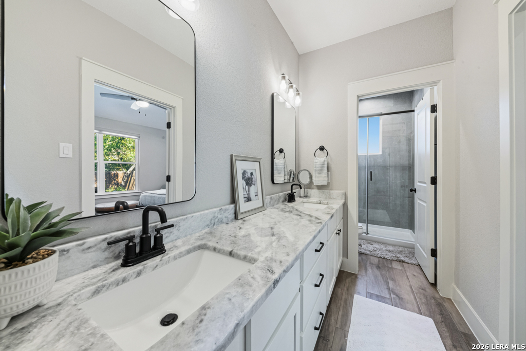 4 HAPPY HOLLOW CT, Wimberley, TX 78676