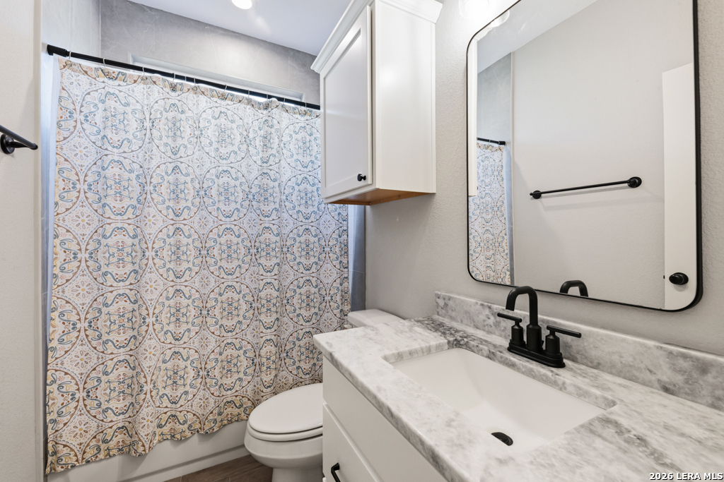 4 HAPPY HOLLOW CT, Wimberley, TX 78676