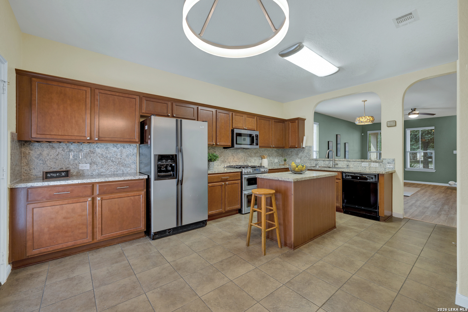 102 Wisteria Way, San Marcos, TX 78666