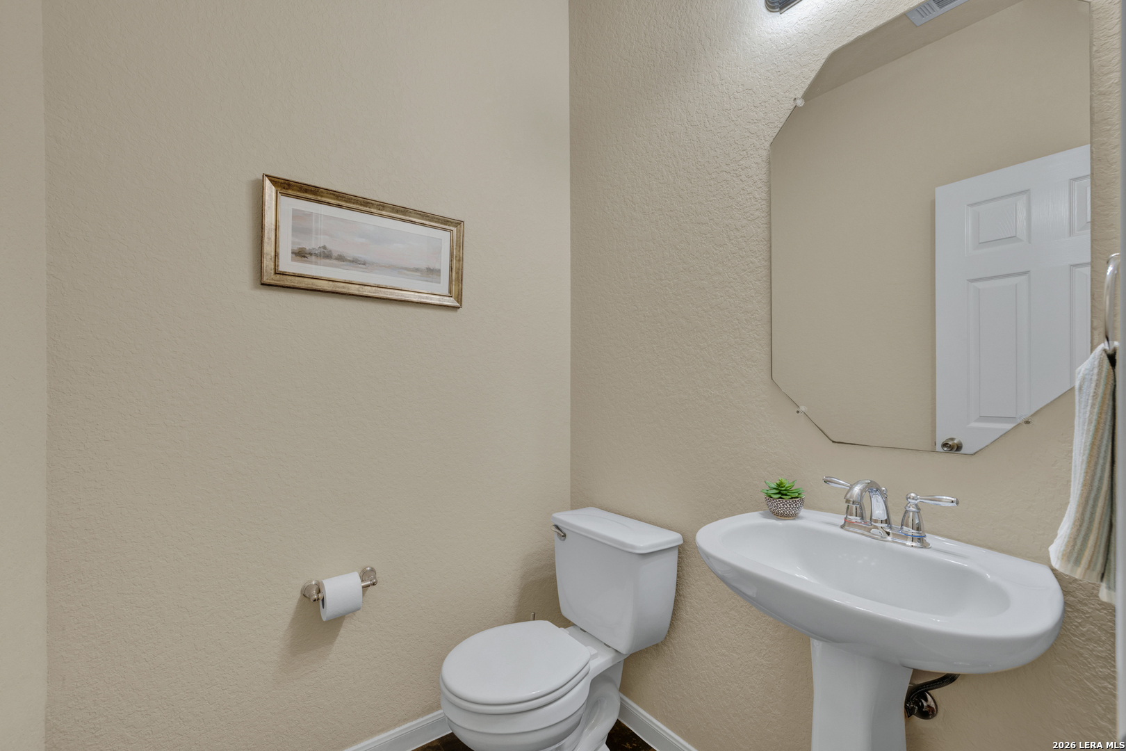 102 Wisteria Way, San Marcos, TX 78666