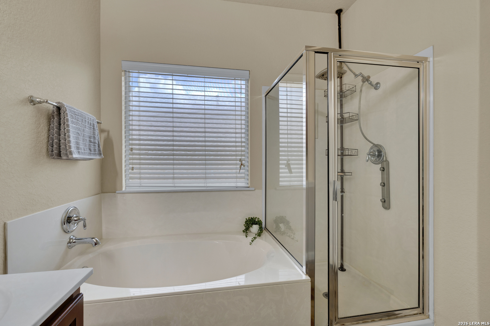102 Wisteria Way, San Marcos, TX 78666