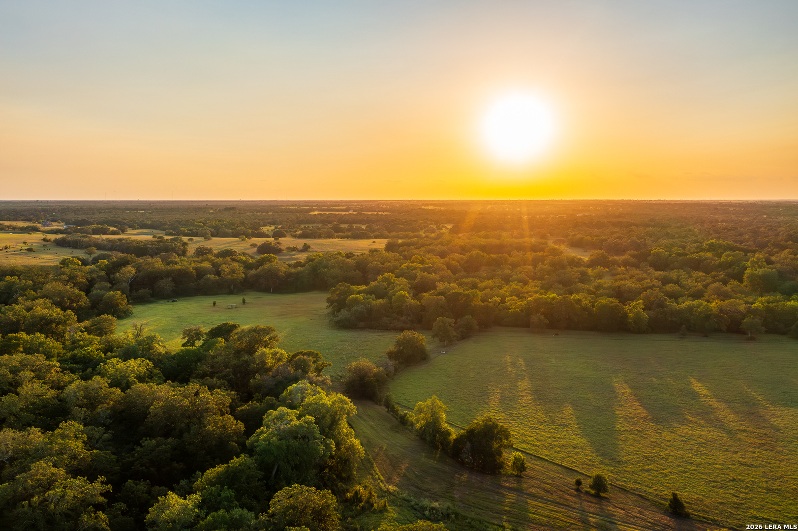 1071 private road 1090, Hallettsville, TX 77964