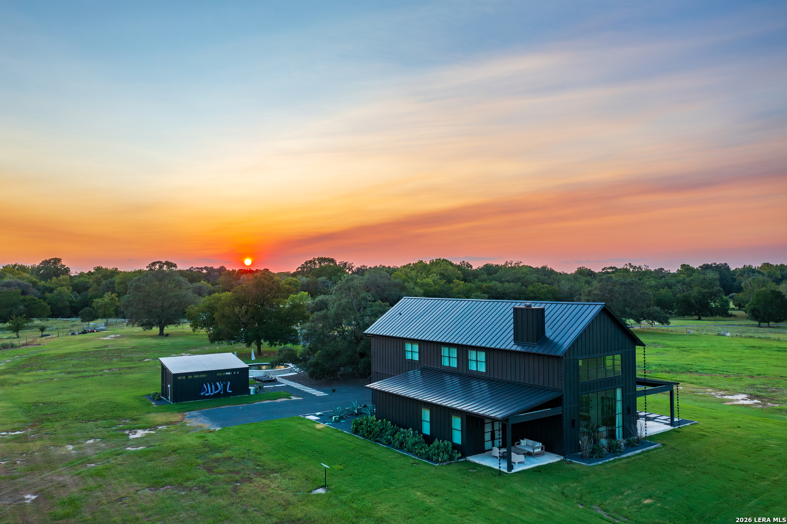 Property photo for 1071 private road 1090, Hallettsville, TX