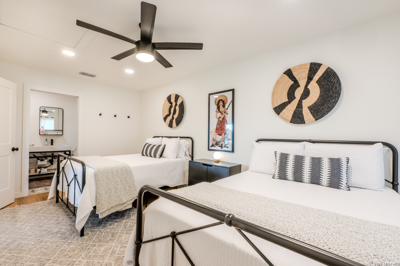 1071 private road 1090, Hallettsville, TX 77964