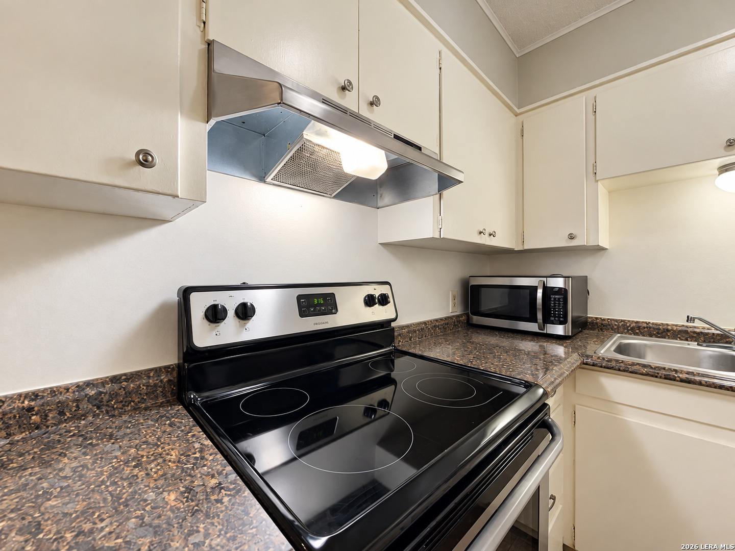 311 E San Antonio Ave, #112, Boerne, TX 78006