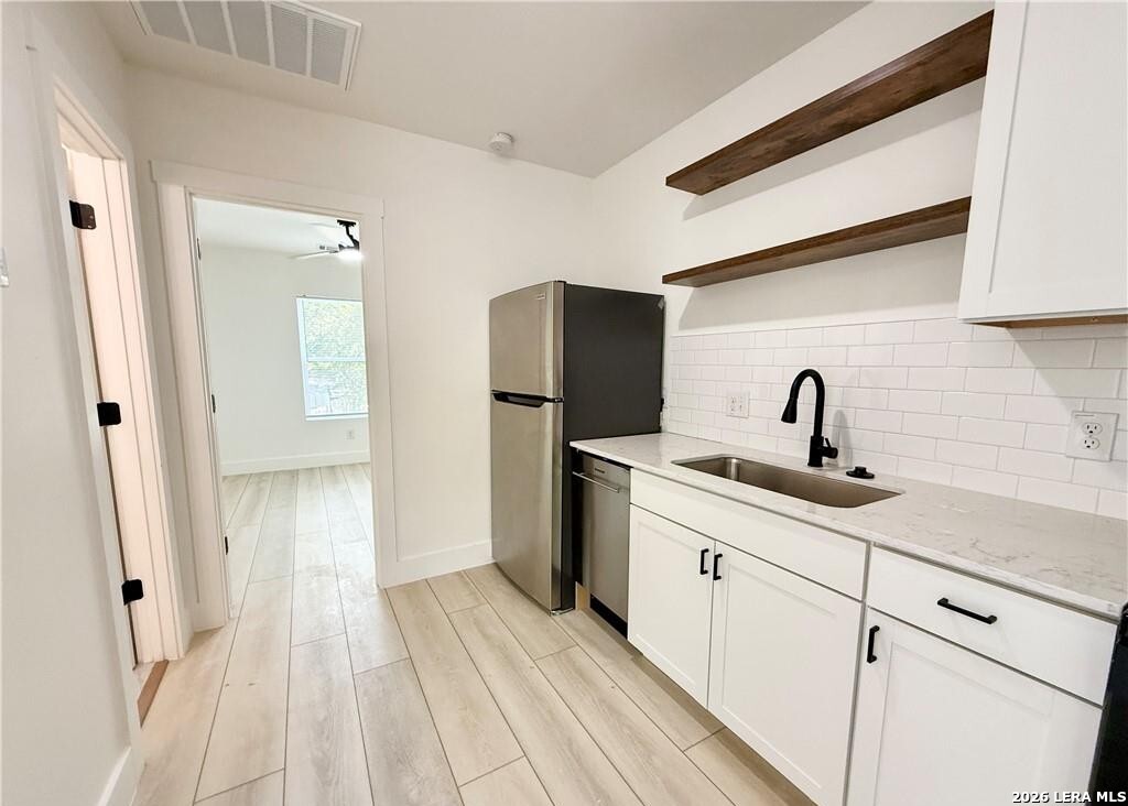2204 W SAN ANTONIO ST, #4, New Braunfels, TX 78130