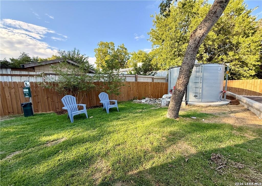 2204 W SAN ANTONIO ST, #4, New Braunfels, TX 78130