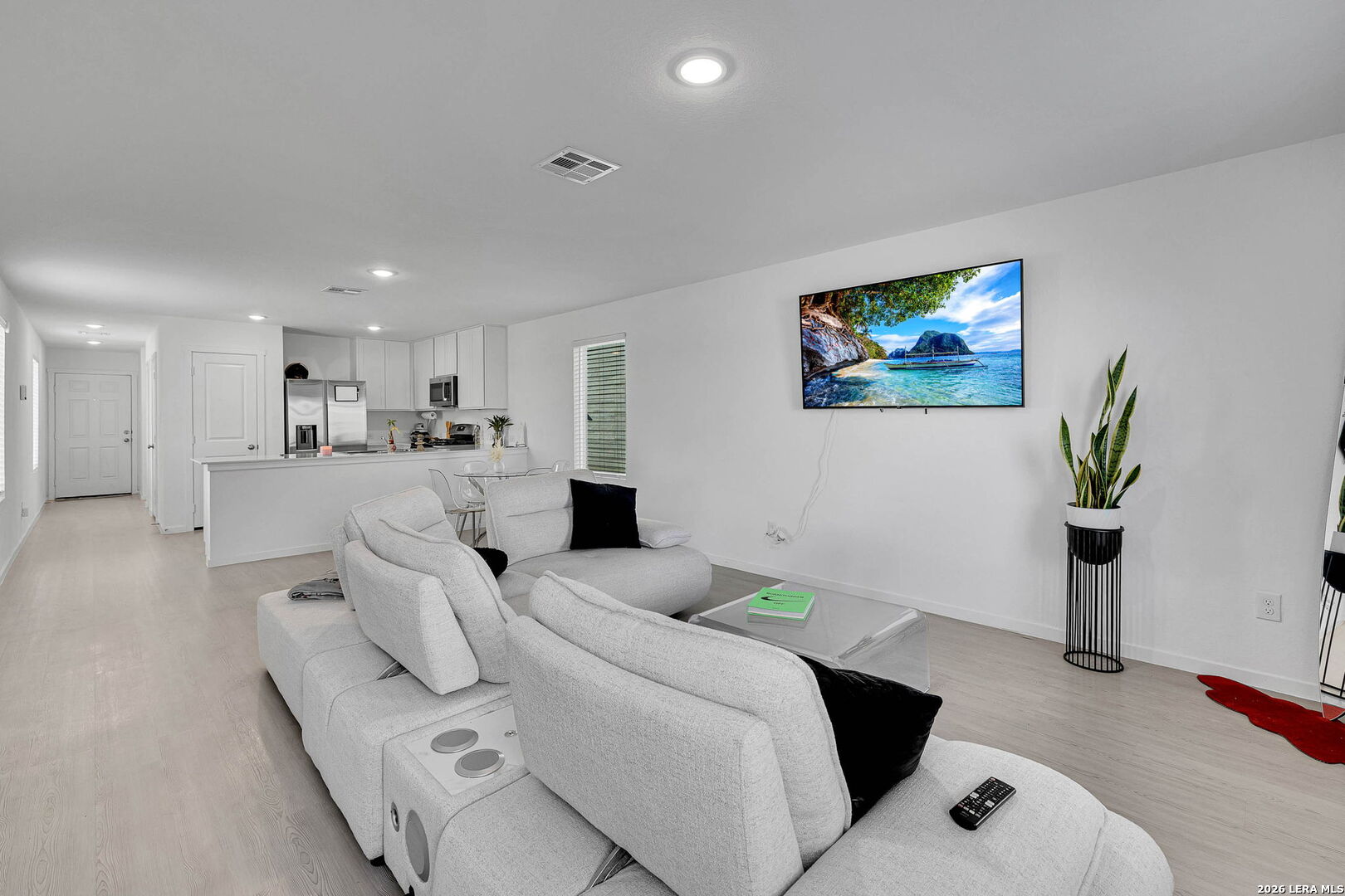 1st Living Area