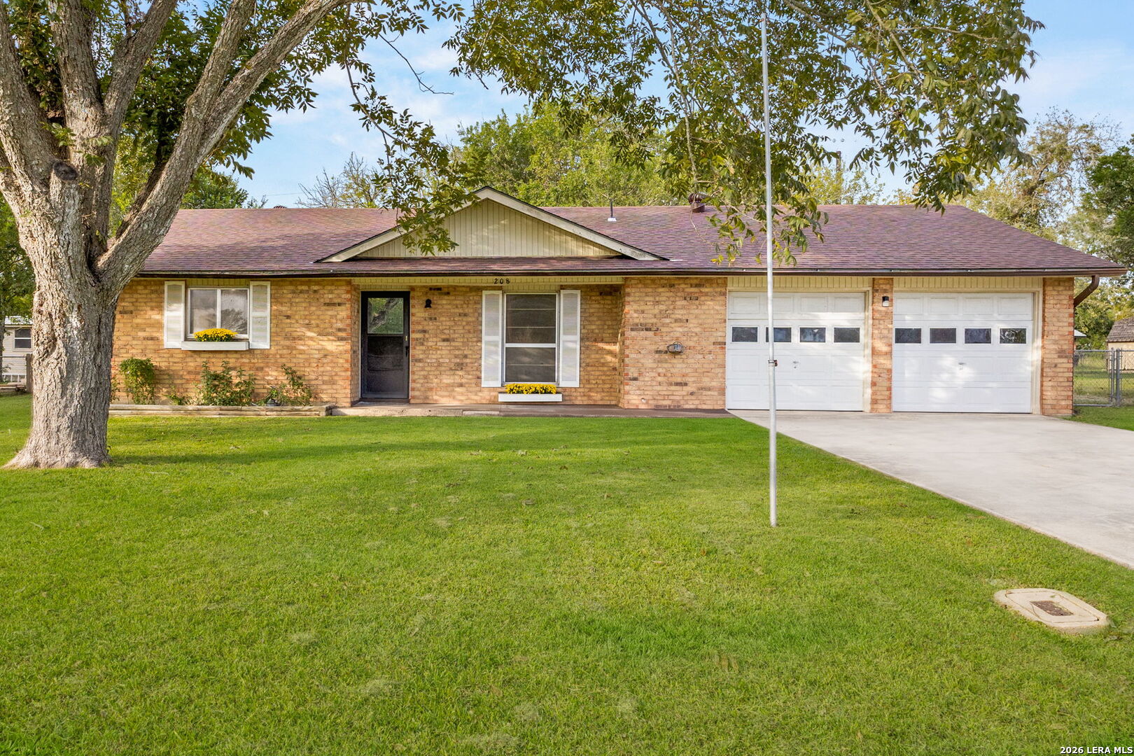 Property photo for 208 BROOK ST, Seguin, TX