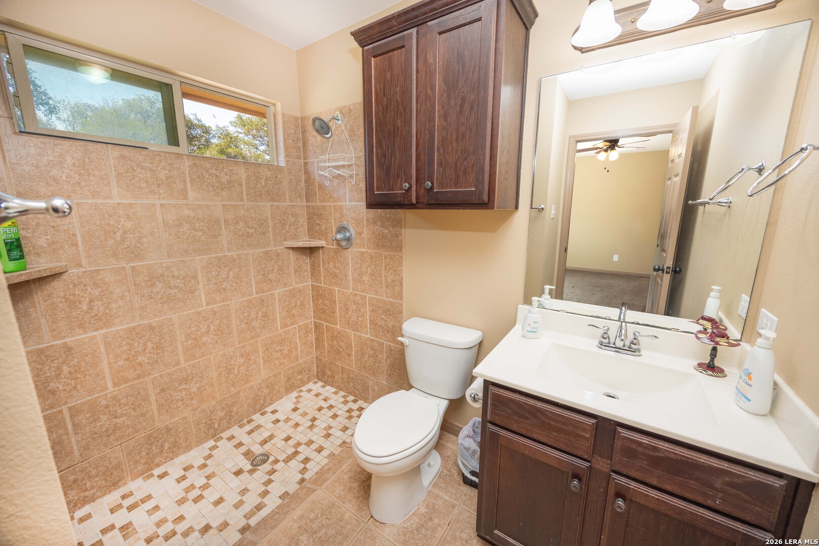 1405 County Road 251, Hondo, TX 78861