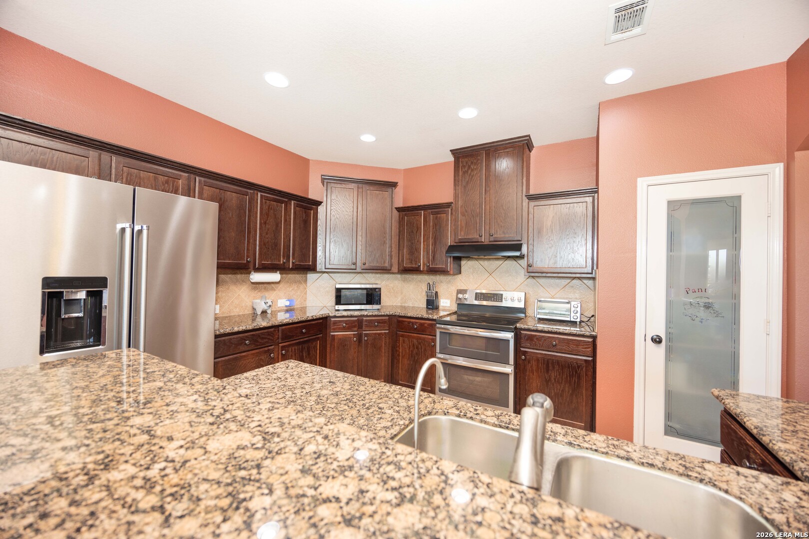 1405 County Road 251, Hondo, TX 78861