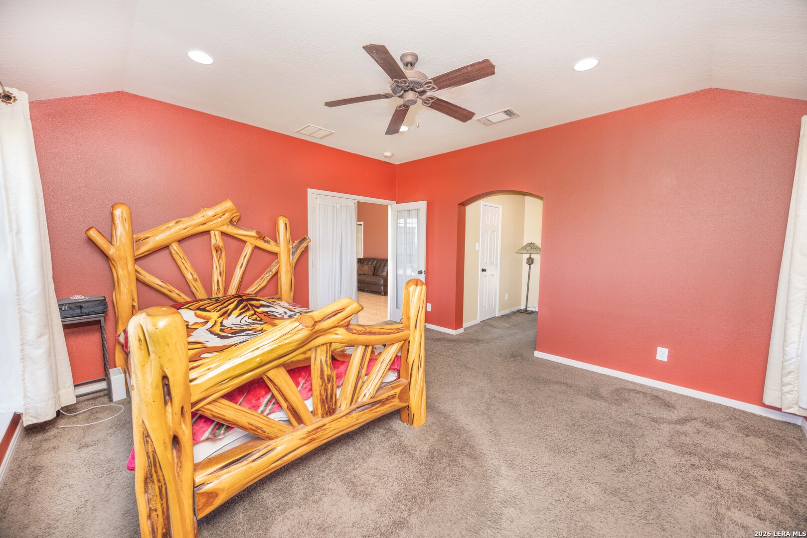 1405 County Road 251, Hondo, TX 78861