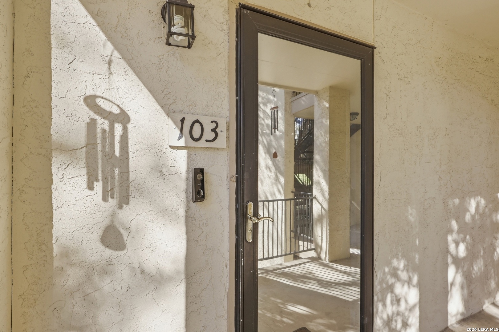 Entry/Foyer