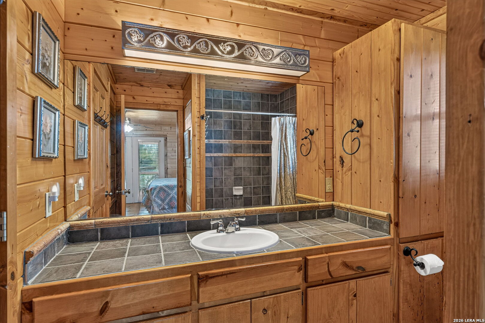 4983 RANCH ROAD 1051, Uvalde, TX 78801