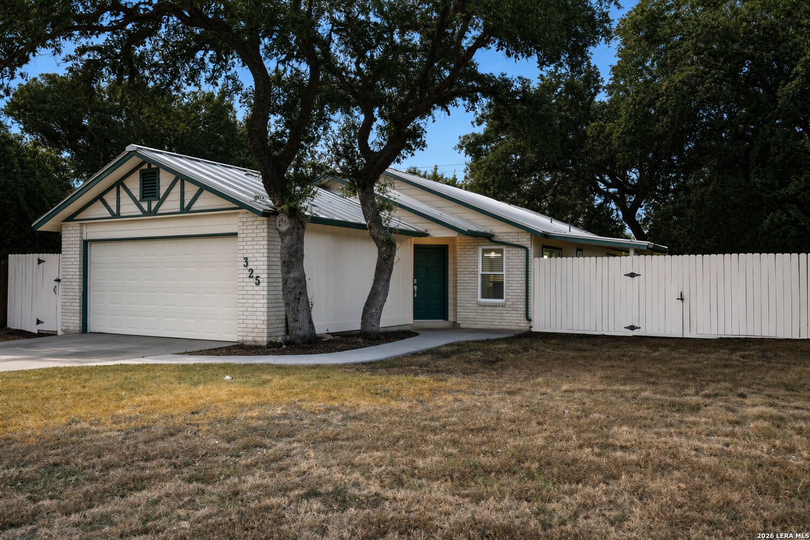 325 BENTWOOD DR, Boerne, TX 78006