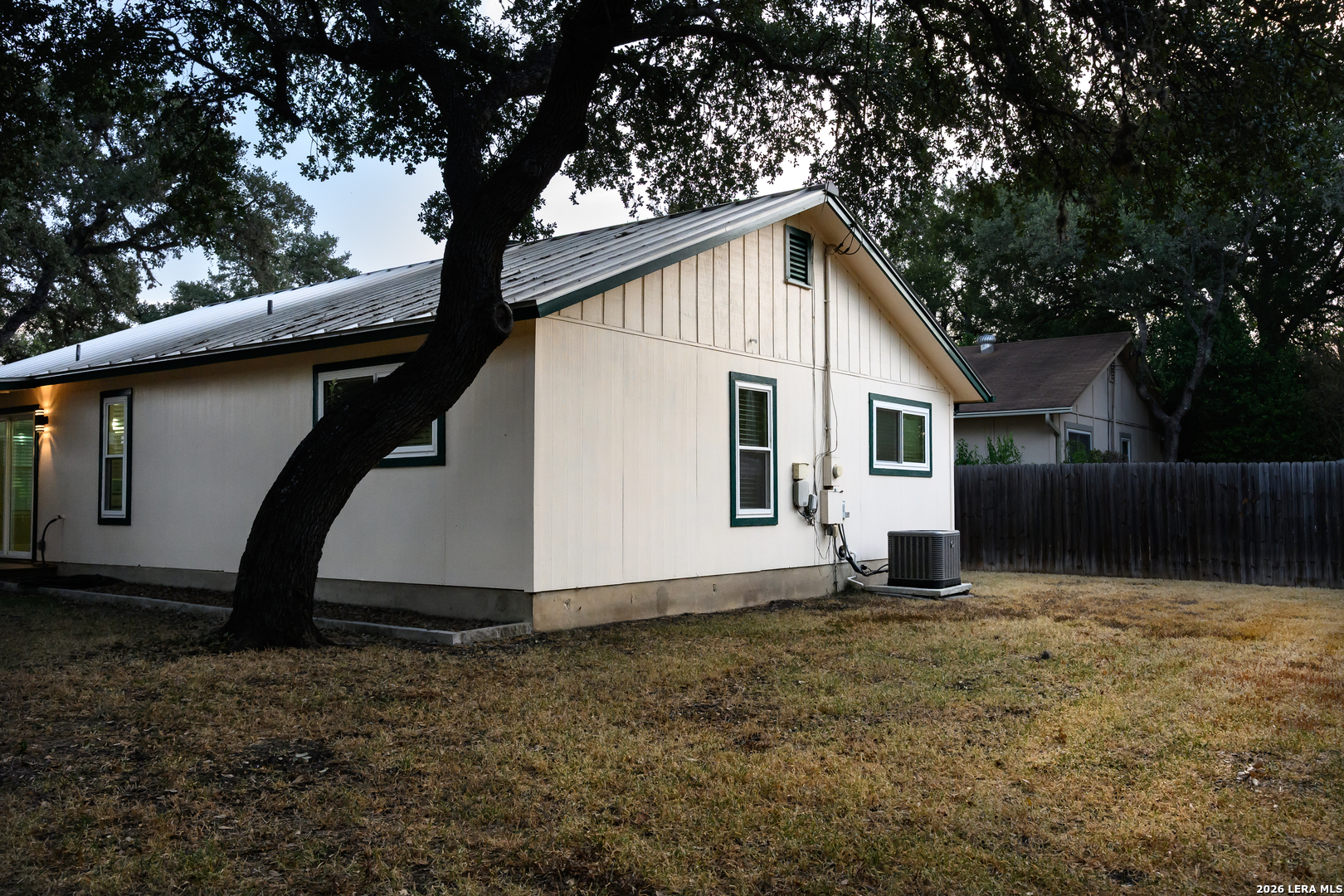 325 BENTWOOD DR, Boerne, TX 78006