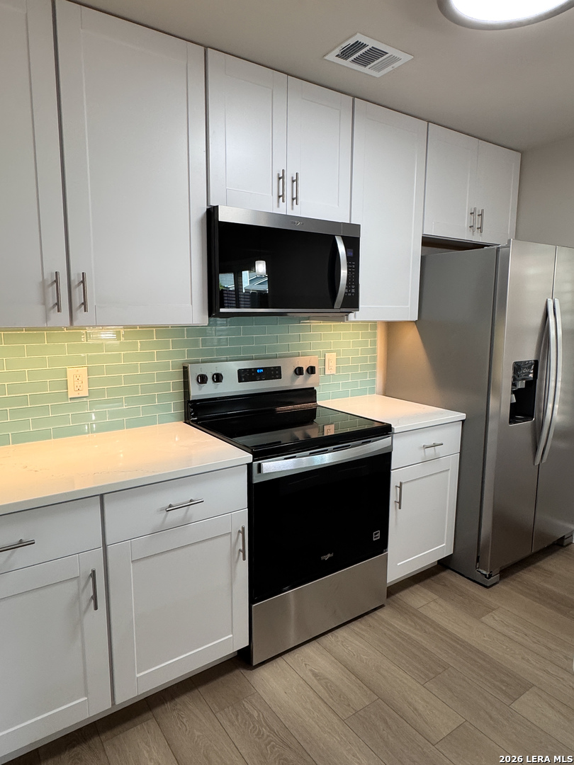 325 BENTWOOD DR, Boerne, TX 78006