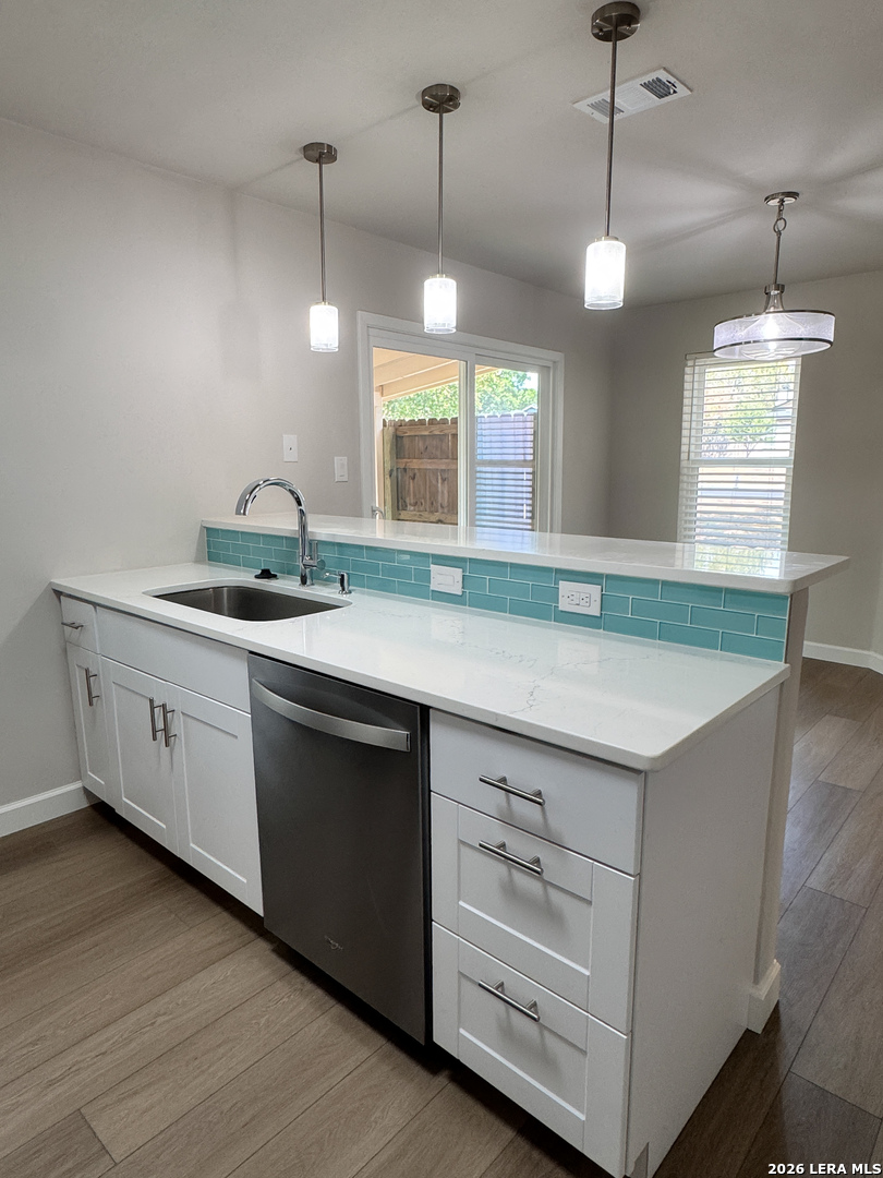325 BENTWOOD DR, Boerne, TX 78006