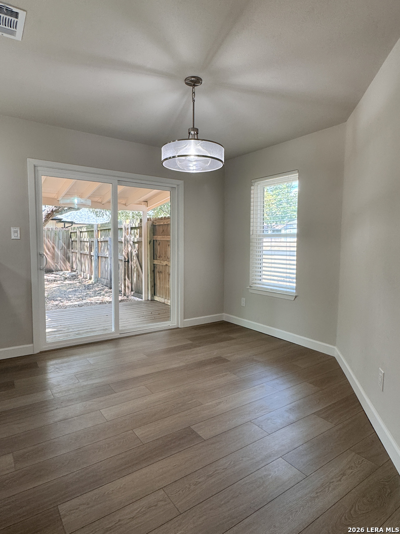 325 BENTWOOD DR, Boerne, TX 78006