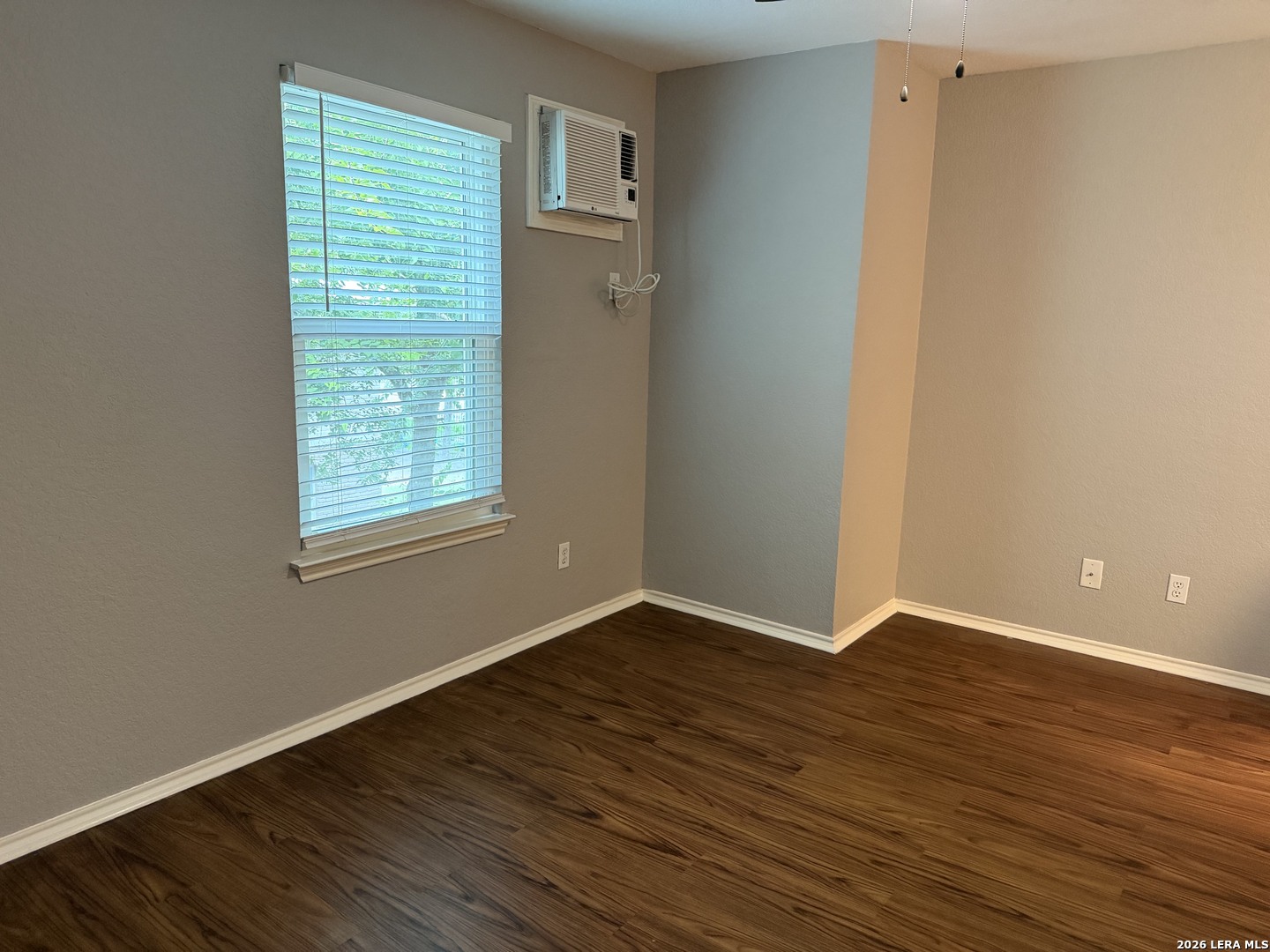 11106 BEL AIR DR, San Antonio, TX 78213