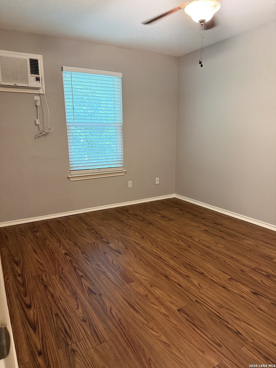 11106 BEL AIR DR, San Antonio, TX 78213
