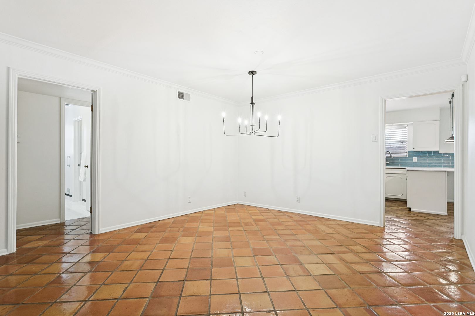 102 Ruelle, #206-A, San Antonio, TX 78209