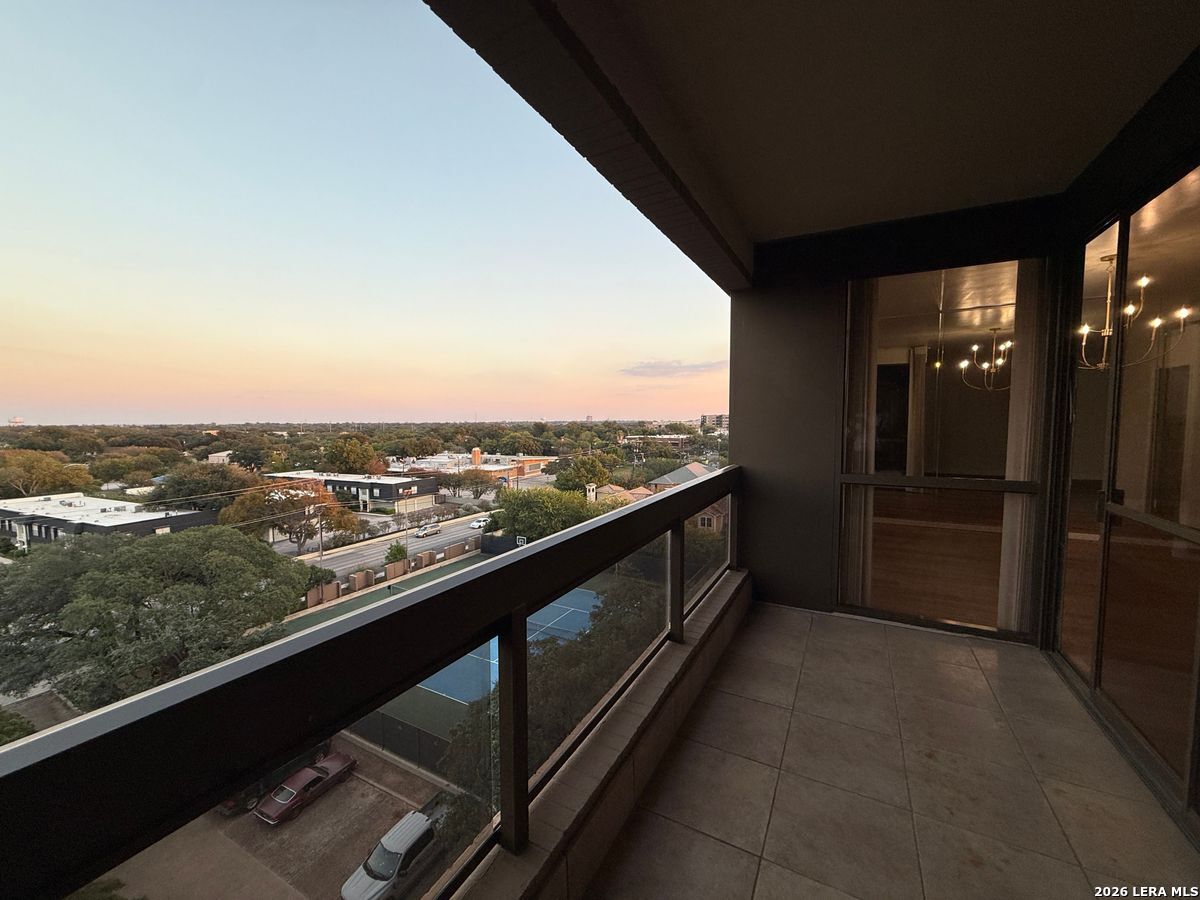 7887 Broadway, #707, San Antonio, TX 78209