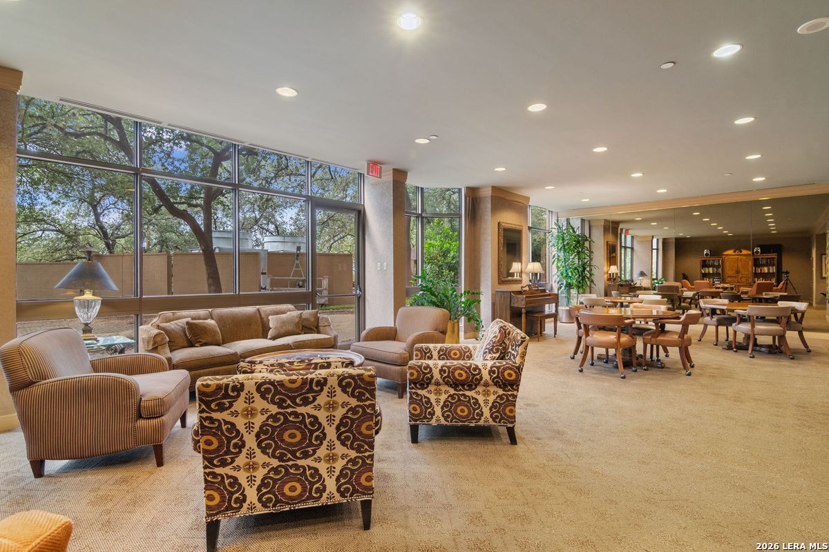 7887 Broadway, #707, San Antonio, TX 78209