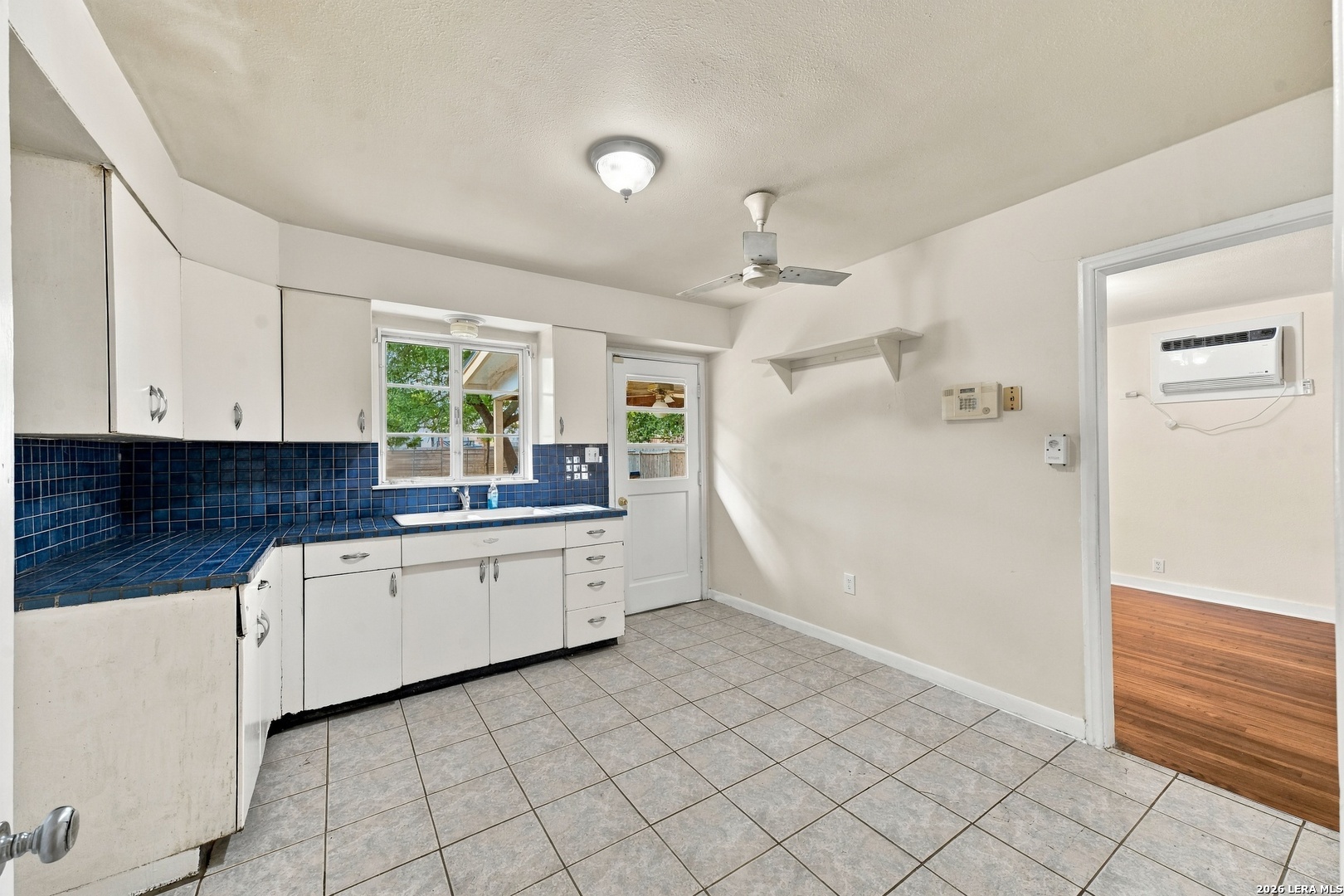 410 North Dr, San Antonio, TX 78201