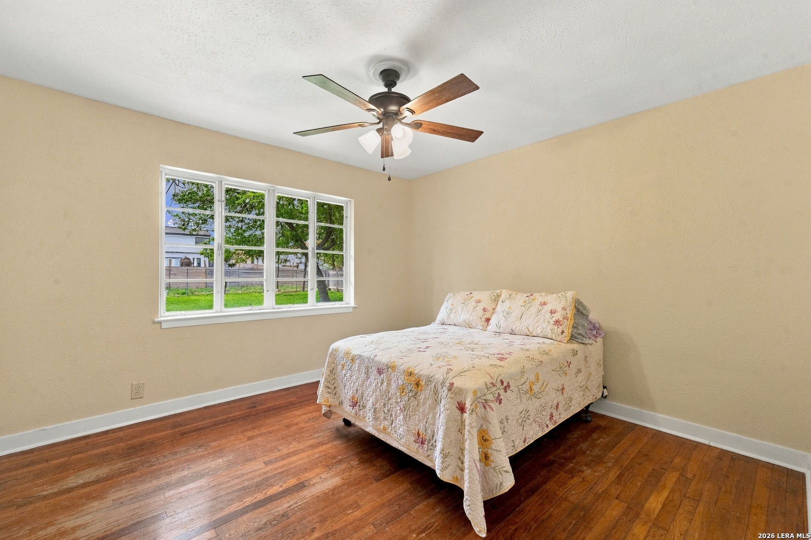410 North Dr, San Antonio, TX 78201