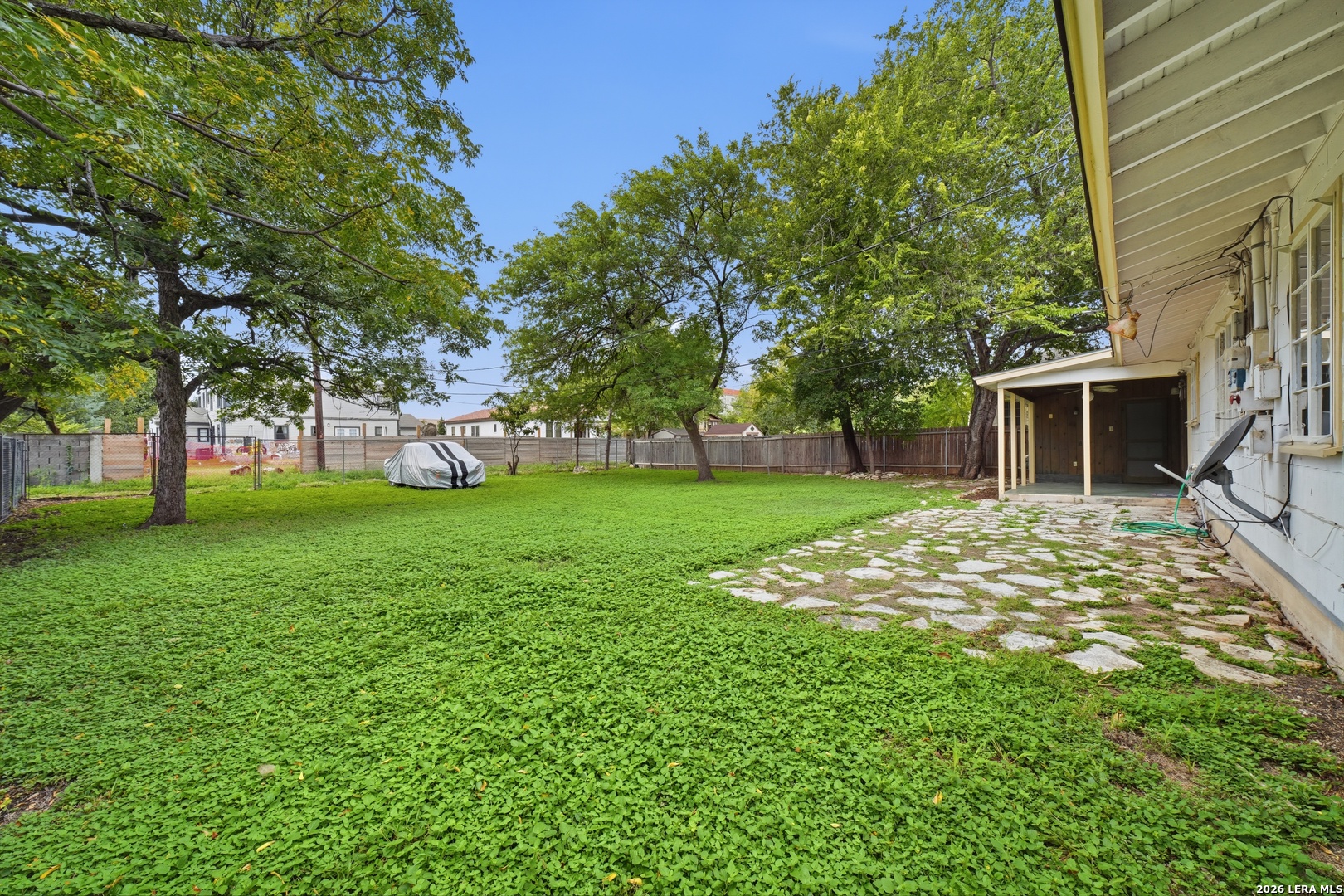 410 North Dr, San Antonio, TX 78201