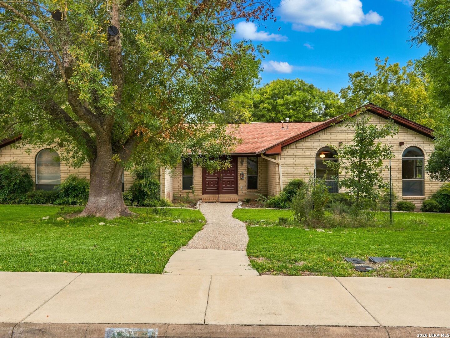 1744 Glen Road, Kerrville, TX 78028