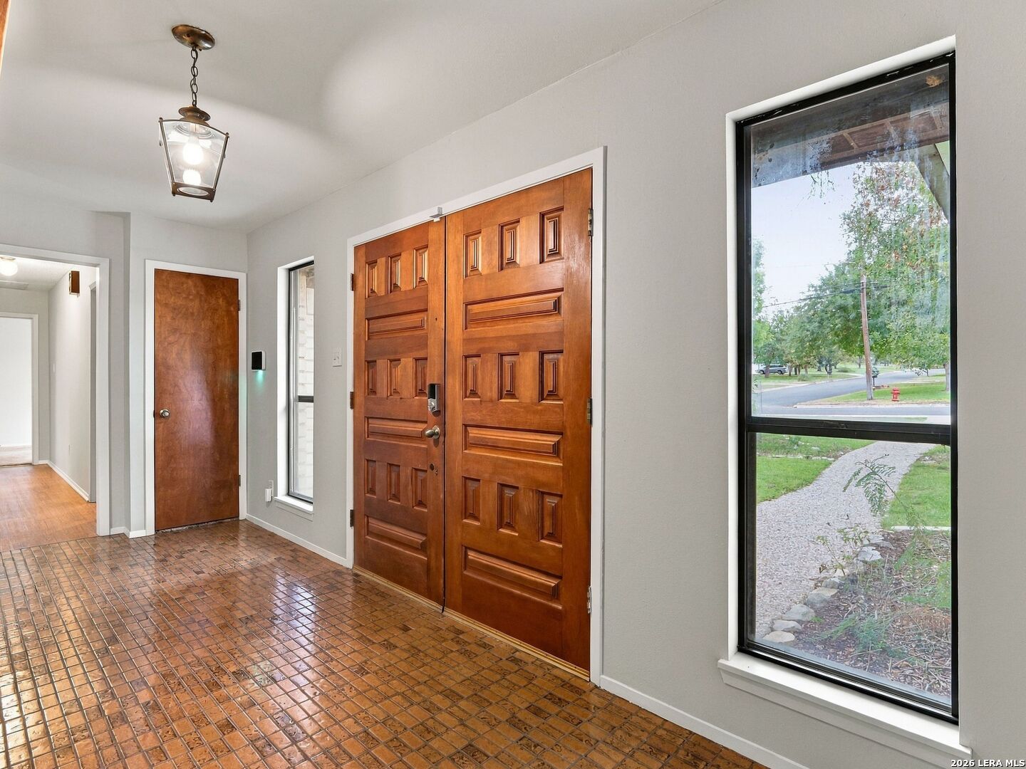 1744 Glen Road, Kerrville, TX 78028